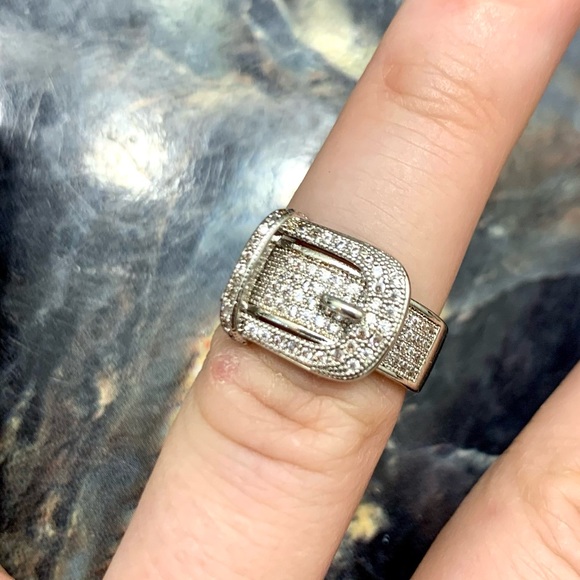 925 cubic zirconia belt ring BNWOT size 4.5 - Picture 6 of 6